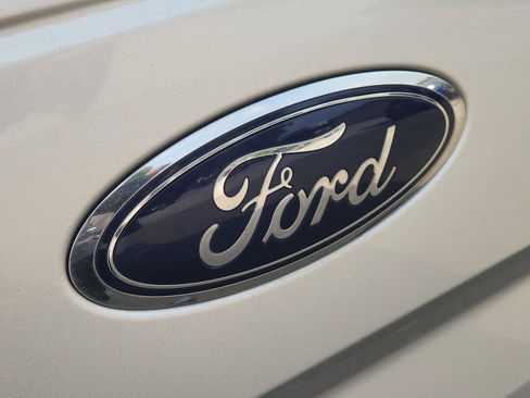 Used 2016 Ford F150 XL w/ Equipment Group 101A Mid AWD/4WD image 26