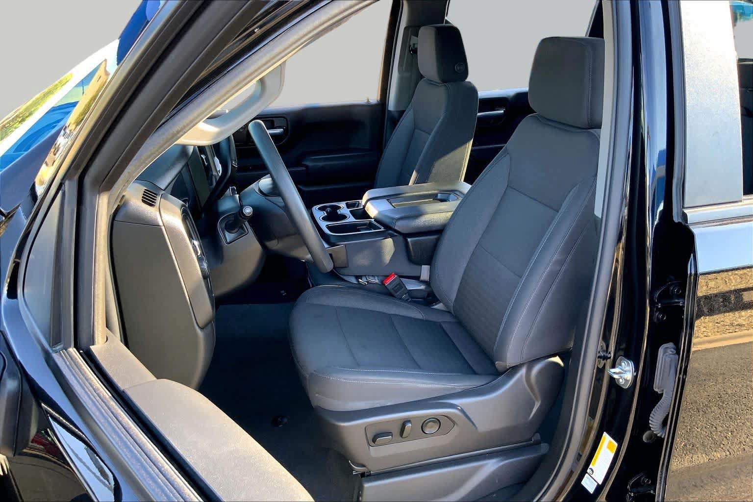 Used 2025 Chevrolet Silverado 1500 Custom RWD image 7