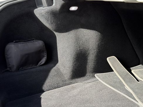 Used 2022 Mercedes-Benz S 500 4MATIC w/ AMG Line Package image 39