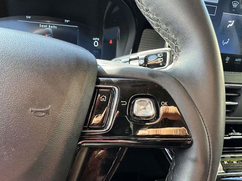 Used 2023 Lincoln Corsair AWD image 28