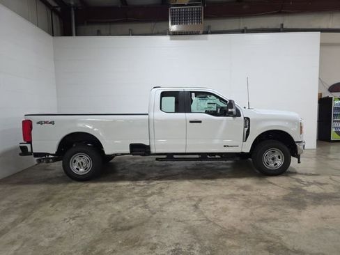 New 2025 Ford F250 XL image 5