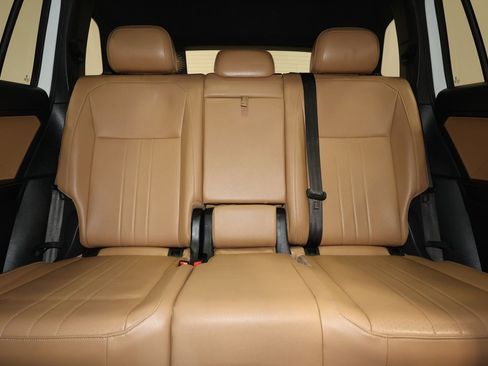 Used 2022 Volkswagen Tiguan SE image 29