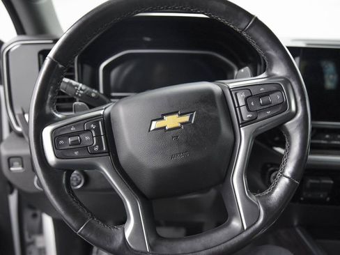 Used 2023 Chevrolet Silverado 1500 LTZ AWD/4WD image 17