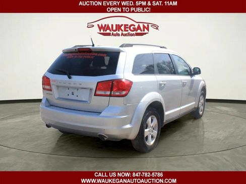 Used 2011 Dodge Journey Mainstreet w/ Sound Group image 3