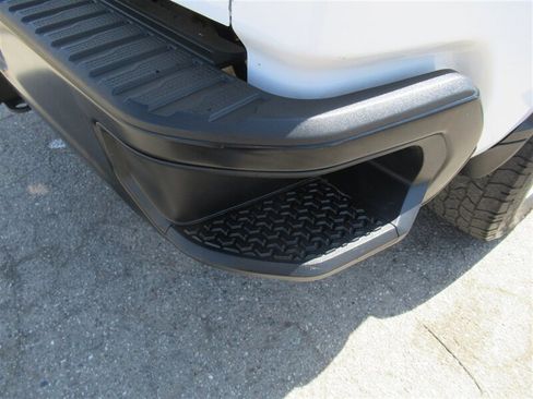 Used 2021 Chevrolet Silverado 2500 W/T image 33