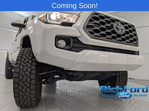 Used 2021 Toyota Tacoma TRD Sport image 28