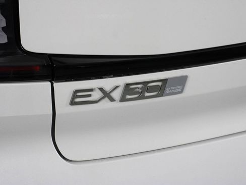 New 2026 Volvo EX30 Plus w/ Climate Package image 15