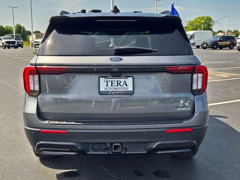 Used 2025 Ford Explorer ST-Line AWD/4WD image 15