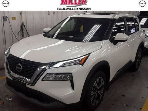 Certified 2023 Nissan Rogue SV w/ SV Premium B Package AWD/4WD image 1