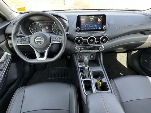 Certified 2025 Nissan Sentra SR w/ SR Premium Package FWD image 23