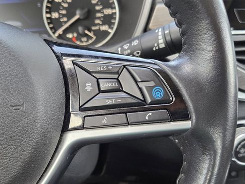 Used 2024 Nissan Altima 2.5 SV w/ SV Premium Package FWD image 29