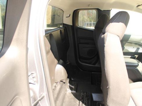 Used 2022 Chevrolet Colorado LT w/ Fleet Safety Package RWD image 13