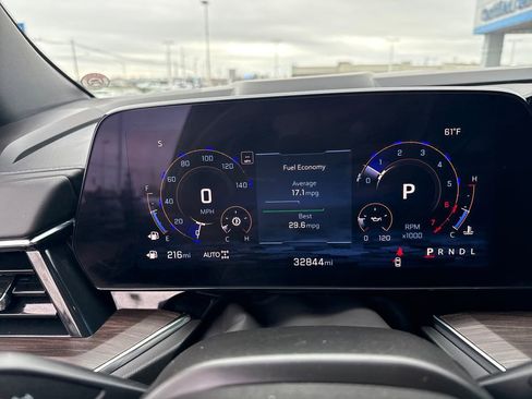 Used 2025 Chevrolet Tahoe LT image 19