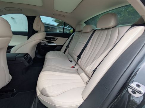 Used 2026 Mercedes-Benz E 450 4MATIC Sedan image 12