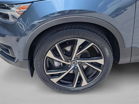 Used 2022 Volvo XC40 T5 R-Design w/ Advanced Package AWD/4WD image 25