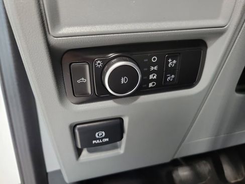 Used 2023 Ford F150 XLT w/ Trailer Tow Package image 39