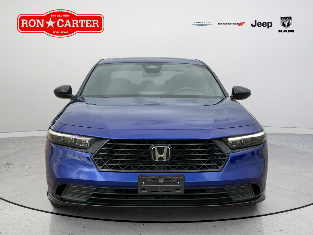 Used 2023 Honda Accord Sport image 2