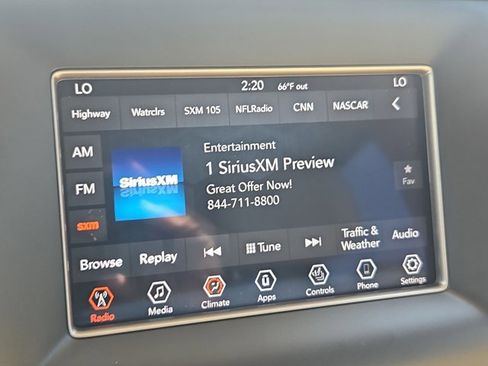 Used 2018 Jeep Grand Cherokee Limited image 25