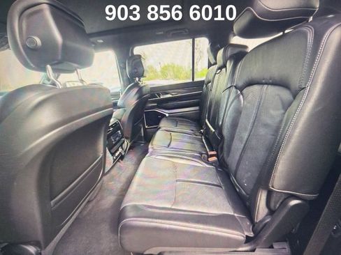 Used 2022 Jeep Wagoneer Series III w/ Premium Group I image 9