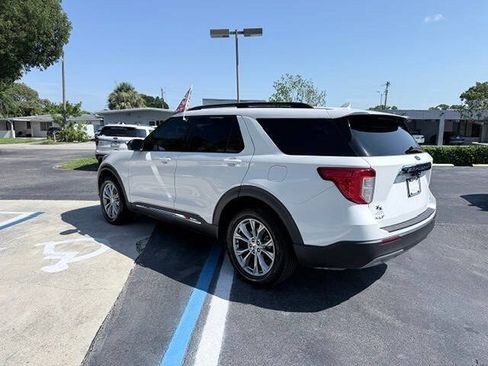 Used 2020 Ford Explorer XLT w/ Equipment Group 202A AWD/4WD image 6
