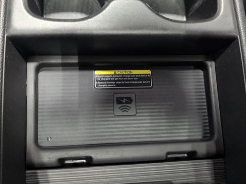 Used 2024 Honda Odyssey Elite image 17
