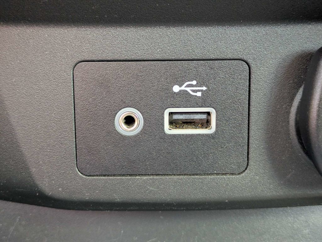 Used 2020 Nissan Rogue Sport SV FWD image 22