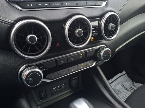 Used 2024 Nissan Sentra SV image 29