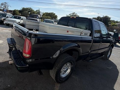 Used 2002 Ford F250 4x4 SuperCab Super Duty image 4