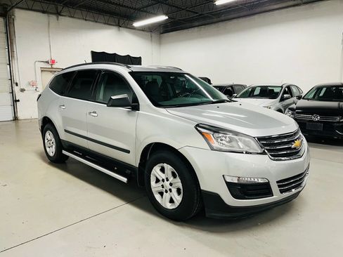 Used 2014 Chevrolet Traverse LS image 4