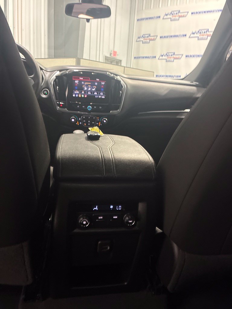 Used 2023 Chevrolet Traverse LT AWD/4WD image 30