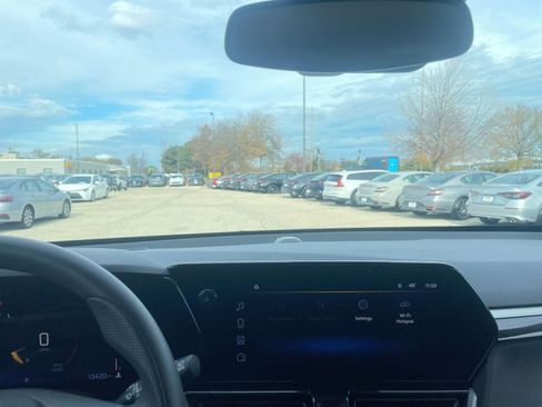 Used 2025 Chevrolet TrailBlazer LT image 18