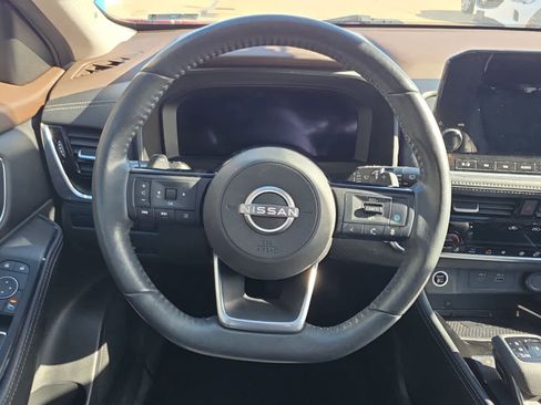 Used 2022 Nissan Rogue Platinum w/ Head-Up Display Package image 10