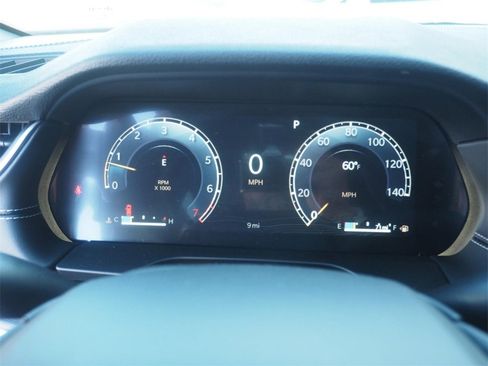 New 2025 Jeep Grand Cherokee L Laredo image 8