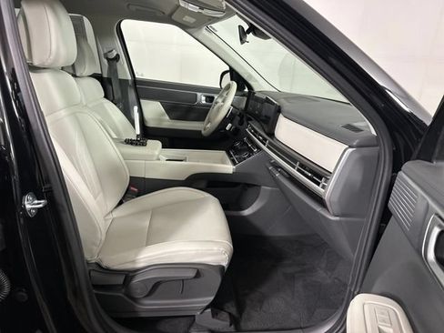 Used 2026 Hyundai Santa Fe SEL AWD/4WD image 46