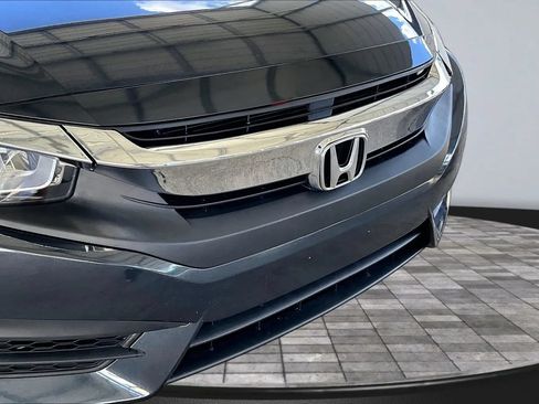 Used 2017 Honda Civic EX image 30
