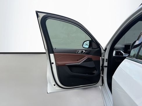Certified 2026 BMW X7 M60i image 23