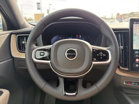 New 2026 Volvo XC60 B5 Core image 11