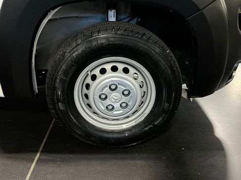 Used 2024 RAM ProMaster 3500 w/ Delivery Van Package image 12