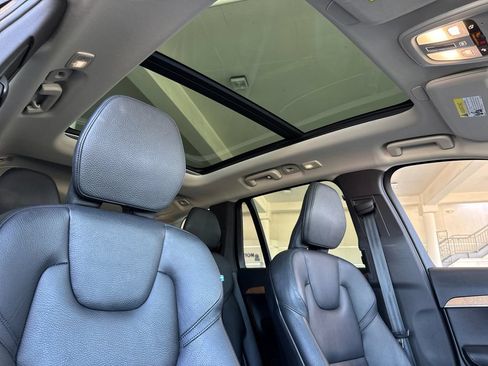 Certified 2023 Volvo XC90 B5 Plus AWD/4WD image 17