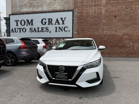 Used 2021 Nissan Sentra SV FWD image 1