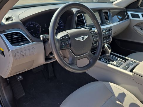 Used 2016 Hyundai Genesis 3.8 RWD image 24