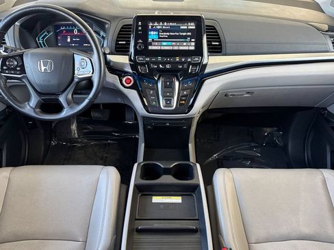Used 2019 Honda Odyssey Elite image 4