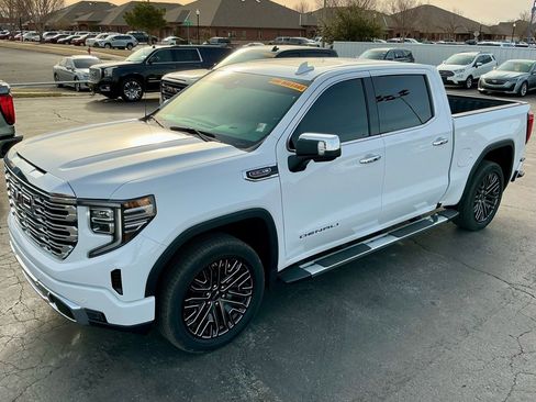 Used 2022 GMC Sierra 1500 Denali image 5
