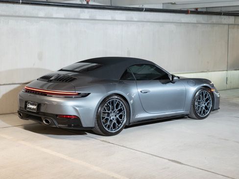 Used 2025 Porsche 911 Carrera T RWD image 9