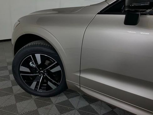 New 2026 Volvo XC60 B5 Plus w/ Protection Package Premier AWD/4WD image 37