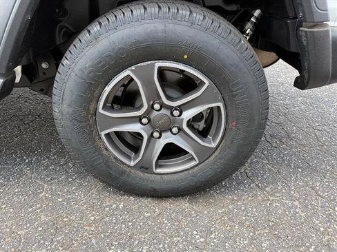 Used 2019 Jeep Wrangler Unlimited Sport S AWD/4WD image 13