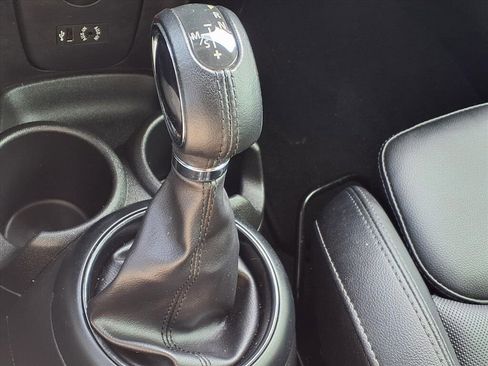 Used 2018 MINI Cooper S image 18