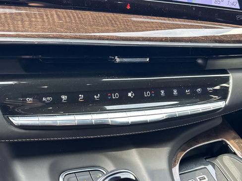 Used 2023 Cadillac Escalade ESV Premium Luxury Platinum w/ LPO, Radiant Package image 27