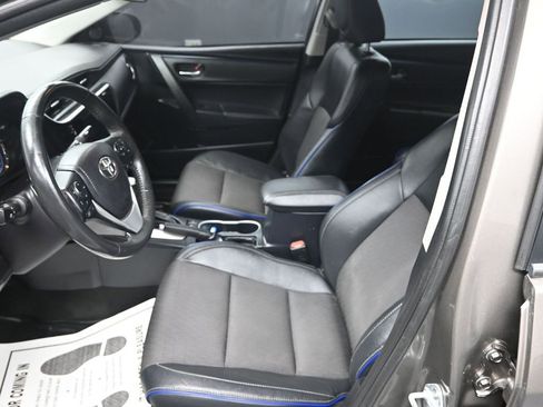 Used 2018 Toyota Corolla SE image 13