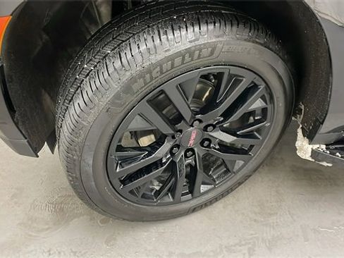 Certified 2022 GMC Yukon SLT w/ SLT Luxury Package image 39